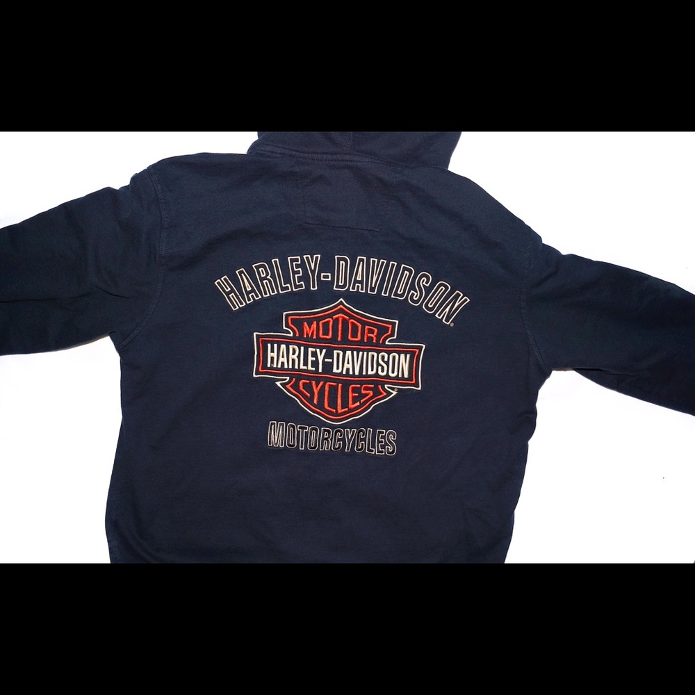 Vintage Harley Davidson zip-up! 🙈